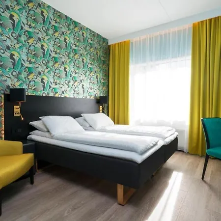 톤 아레나 호텔 4*