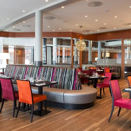 톤 아레나 호텔 4*