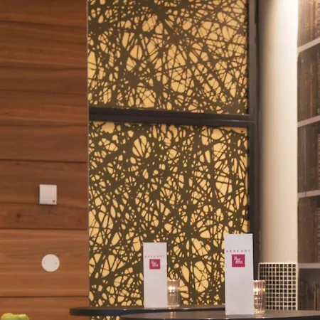 호텔 톤 아레나