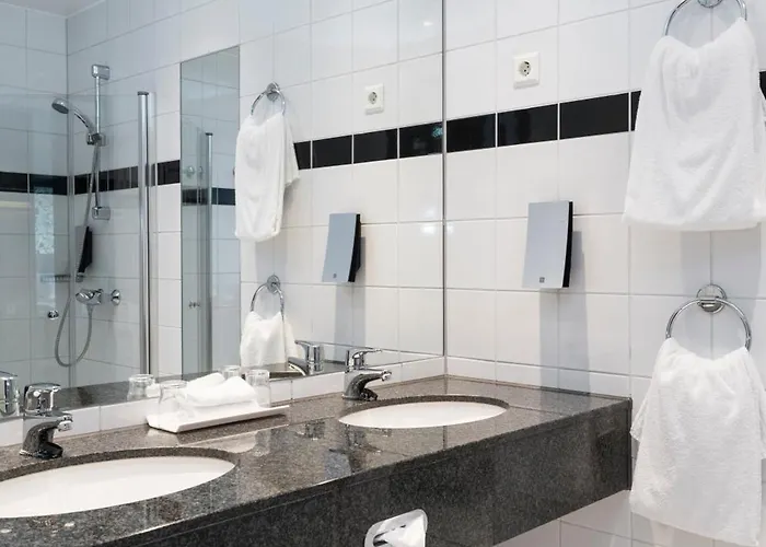 Hotel Thon Arena 4*